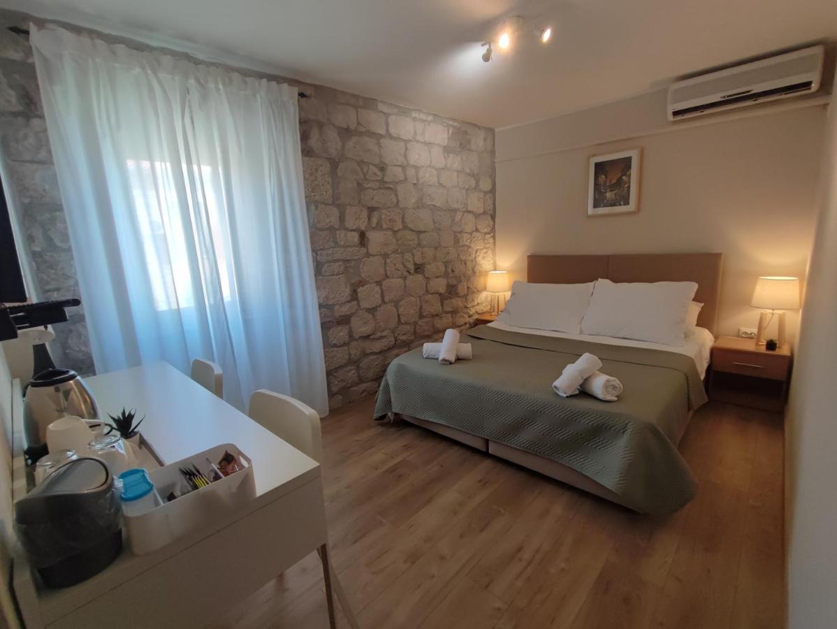 Carol Rooms Trogir Exterior photo